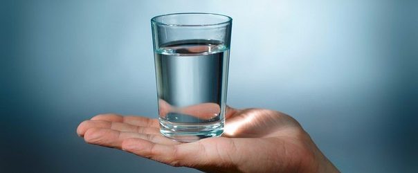 ВІДПОВІДІ НА ПИТАННЯ З ДОПОМОГОЮ СКЛЯНКИ ВОДИ.