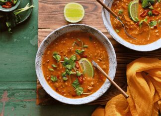 Як перетворити суп на ситну їжу, багату білками