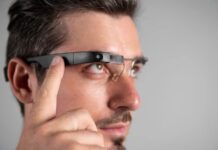 Розумні окуляри: нова ера незалежності для людей із вадами зору