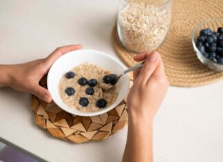 The Optimal Time to Eat Oatmeal for Health Benefits