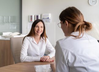 Nova pesquisa cerebral aumenta a eliminação natural da amiloide, oferecendo potencial avanço no Alzheimer