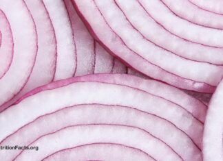 Onions, Weight Loss, Cholesterol, and PCOS: What Does the Science Say?
