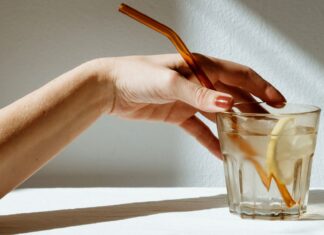 Nowe podejście do alkoholu: dlaczego coraz więcej Amerykanów ogranicza spożycie