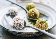 Корисні солодощі: як приготувати шоколадні хрусткі кульки з колагеном